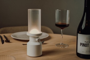VINGA Lampe de table Niori RCS 16