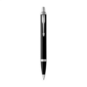 Stylo à bille à encre bleue de la marque Parker avec une forme élancée et conique et un design exclusif