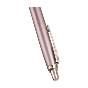 Stylo à bille bleu de la marque Parker 11