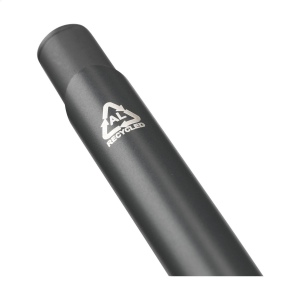 Stylo à bille bleu avec un corps du stylo composé à 100% d'aluminium recyclé 26