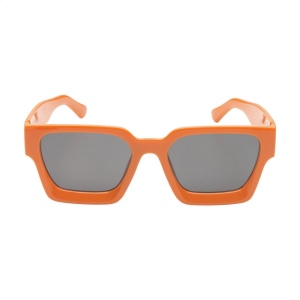 Lunettes de soleil au design rétro saisissant 8