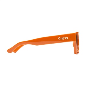 Lunettes de soleil au design rétro saisissant 12
