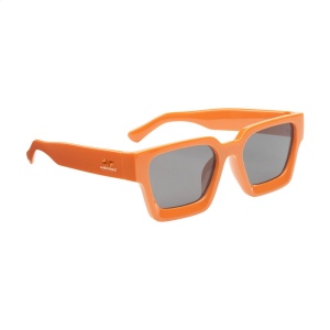 Lunettes de soleil au design rétro saisissant 4