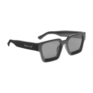 Lunettes de soleil au design rétro saisissant 3