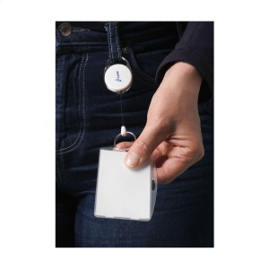 Porte-cartes avec mécanisme d'enroulement et système de recul 9