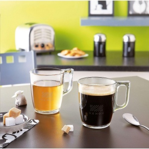 Verre intemporel et résistant à la chaleur avec une large anse, parfait pour le thé ou le café 4