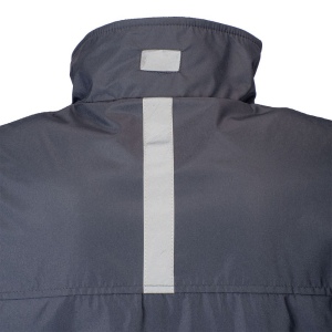 Veste en polyester 190T doublé à l'intérieur en polaires, avec 5 poches. Tailles S/M/L/XL/ 5
