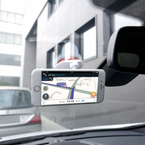 Porte smartphone avec des ventouses 16