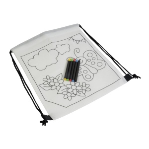 Set de 5 crayons de couleurs à la cire de forme cylindrique, dans un mini sac à dos en TNT 4