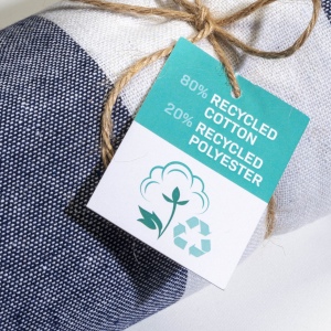 Serviette de plage / Paréo en coton recyclé de 180 gr/m2 avec frange, mesure 90x170 cm 37