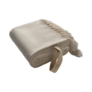Couverture à franges fabriquée à partir de matériaux 100 % recyclés 3