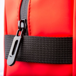 Beauty case en Soft PU water resistant avec poignée laterale 17