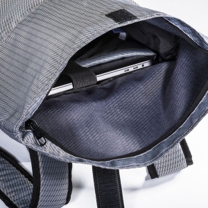 Sac à dos porte pc en polyester recyclé, avec teinture écologique 10