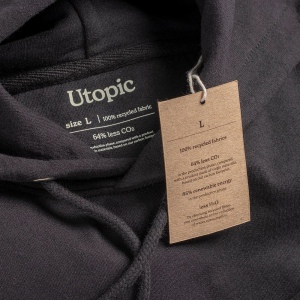 Sweat avec capuche 100% tissu régénéré 71