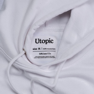 Sweat avec capuche 100% tissu régénéré 77