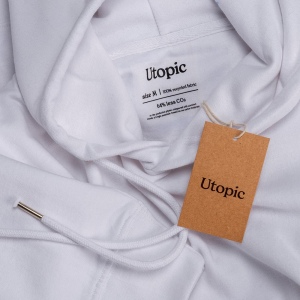 Sweat avec capuche 100% tissu régénéré 78
