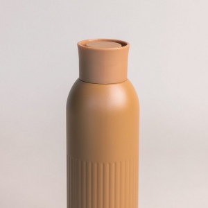 Sagaform Tekla Bouteille en acier avec bouchon poussoir (recyclé) 500 ml 31
