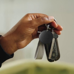 Traceur étanche Aqiila Tagbird avec porte-clés 9