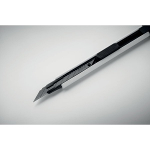 Petit cutter rétractable - BLADE 19