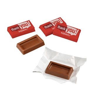 Mignonnette de chocolat S emballé dans du papier