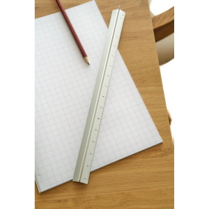 Règle triangulaire en aluminium de 30 cm Tavi 12