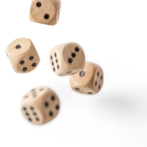 Jeu de dés en bois de hêtre Celine 6