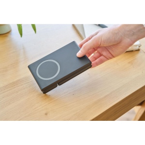 Power bank magnétique sans fil 3 en 1 en ABS recyclé Valerio 16