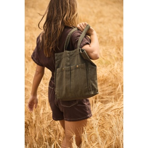 Sac à main à double poche frontale 23