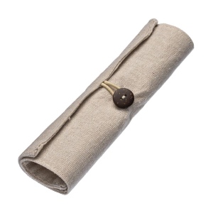 Trousse en coton à enrouler. Fermeture par bouton et élastique 2
