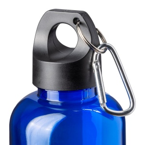 Bouteille transparente en PET recycle 580 ml. Bouchon en plastique avec mousqueton 12