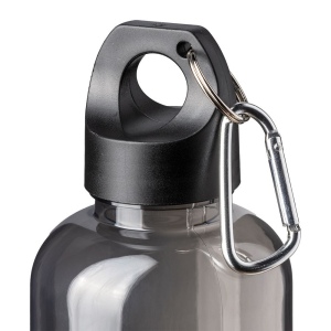 Bouteille transparente en PET recycle 580 ml. Bouchon en plastique avec mousqueton 15