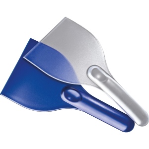 Raclette en plastique pour neige "Hull" 6