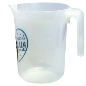 Pichet en plastique (1,5 litre) 3