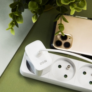 PIKA - CHARGEUR SECTEUR USB TYPE-C 25W - BLANC 5