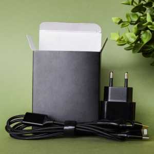 HAKO - KIT ESSENTIEL PRISE + CÂBLE NOIR 4