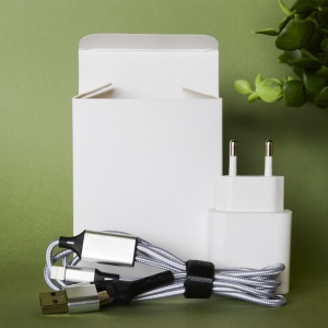HAKO - KIT ESSENTIEL PRISE + CÂBLE BLANC 4