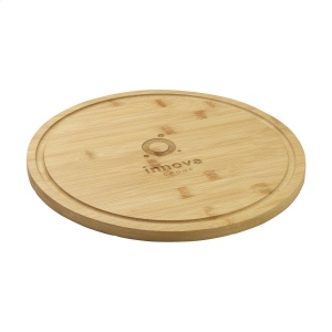 Cette planche généreuse en bambou certifié FSC 100% est idéale pour une utilisation polyvalente dans la cuisine 3