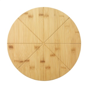 Cette planche généreuse en bambou certifié FSC 100% est idéale pour une utilisation polyvalente dans la cuisine 4