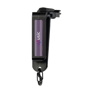 Le clip Mr Clipr est la solution idéale pour transporter un gobelet ou une bouteille sans les mains lors de festivals et de fêtes 4