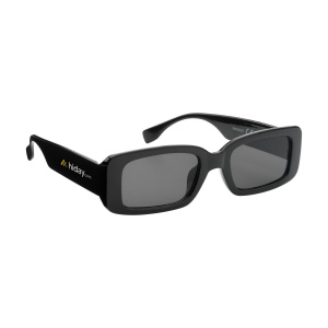 Lunettes de soleil au design original 3