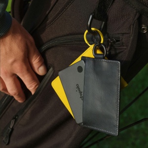 La Chipolo CARD est un traceur Bluetooth intelligent qui vous aide à retrouver rapidement vos objets importants, tels que votre portefeuille, votre sac, votre sac à dos ou votre valise 4