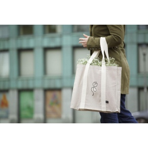 Sac à provisions spacieux et solide, composé à 80% de coton mélangé recyclé et à 20% de polyester mélangé recyclé (210 g/m²) 15