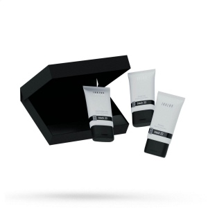Coffret avec deux produits de soin au parfum Black 22 de la marque JANZEN. Contenu : 3