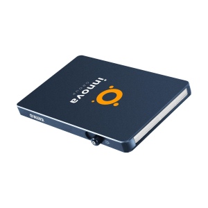 Ce protecteur de carte MagSafe en aluminium peut contenir jusqu'à 7 cartes et dispose d'une protection RFID, d'un verrouillage supplémentaire et d'un mécanisme coulissant 7