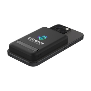 Powerbank compacte et légère de 5 000 mAh, composée à 72% de plastique recyclé et dotée de la technologie Fast Charge 3