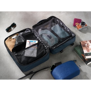 Sac de cabine compact fabriqué en PU hydrofuge, 4% de PU recyclé et 20% de polyester recyclé 11