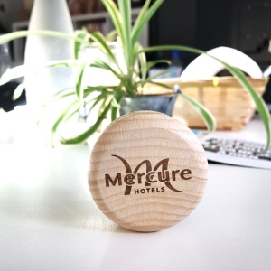 Yoyo en bois gravé 8