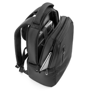 BOSTON SOLID. Sac à dos pour ordinateur portable (17") en nylon 150D avec 2 compartiments rembourrés 10