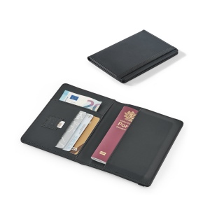 BRAM. Porte-passeport en polyuréthane avec fermeture élastique et multiples poches