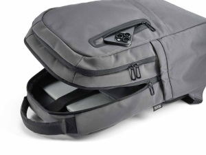 Sac à dos Chicago 20L en rPET.  Poche ordinateur de 17" 17